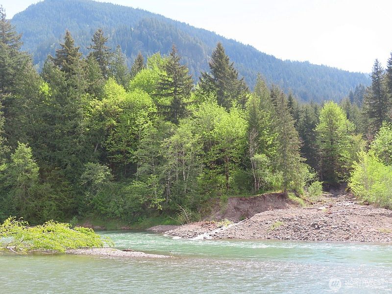 4th image of 295 River Ranch Road