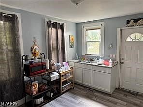 3rd image of 3205 Seymour Ave