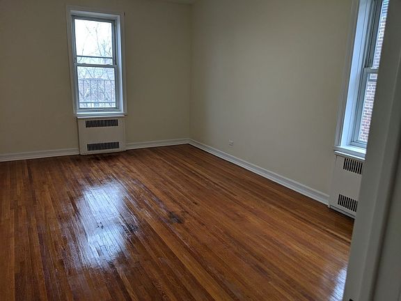 3rd image of 45 Kew Gardens Rd APT 6M