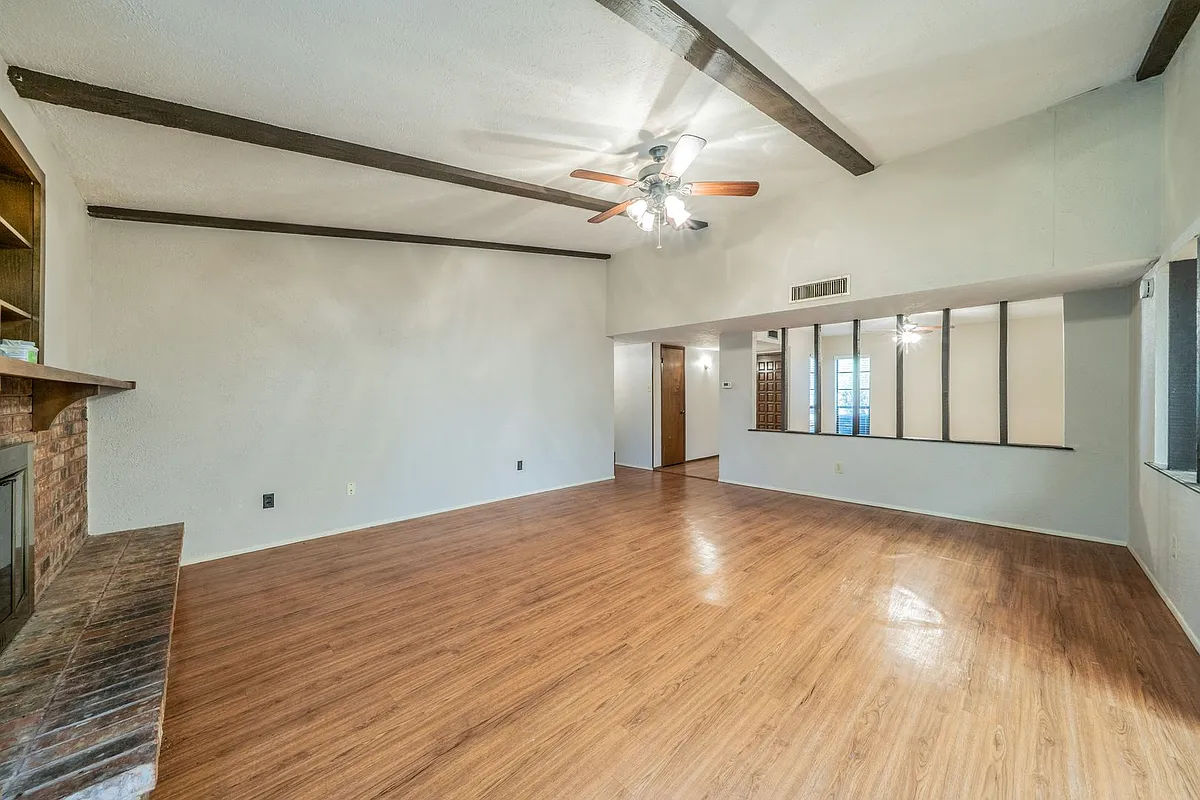 Building Photo - 4017 Dogwood Ln