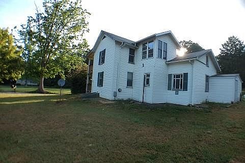 1st image of 1622 Summerville Dr