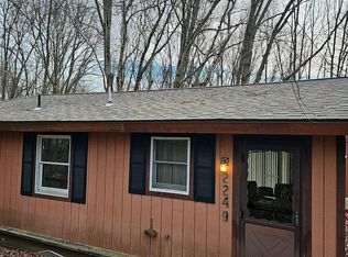 2249 High Point Ct, Lake Ariel, PA 18436