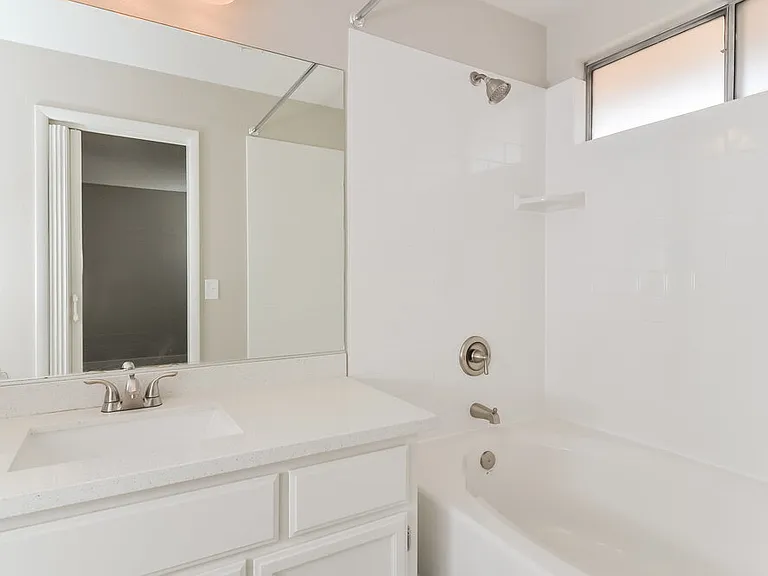763 Butternut Ct — Photo 15
