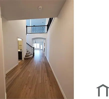 5 bed, 3303 sqft, $3,750 — Photo 4