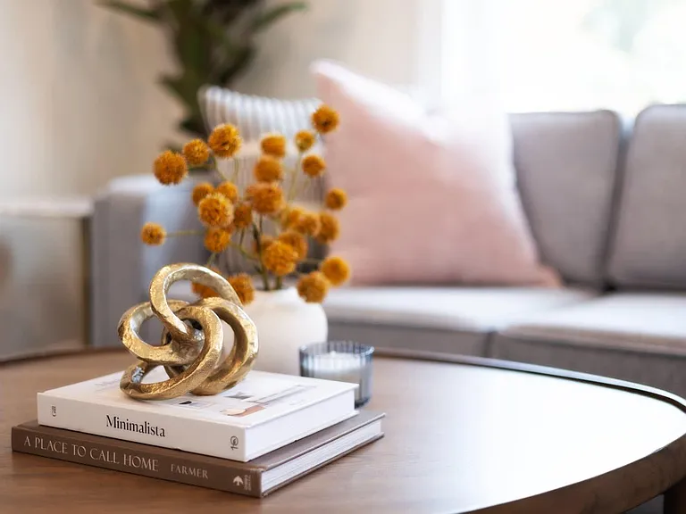 Step inside this home and experience interior design trends that will leave your eyes wide open! #homedetails #interiordesign #inspiration