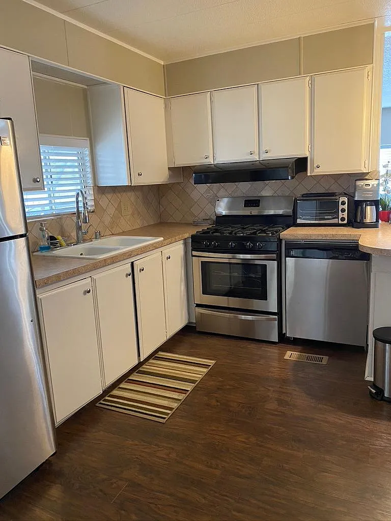 Kitchen - 1501 N Anza Ave #42