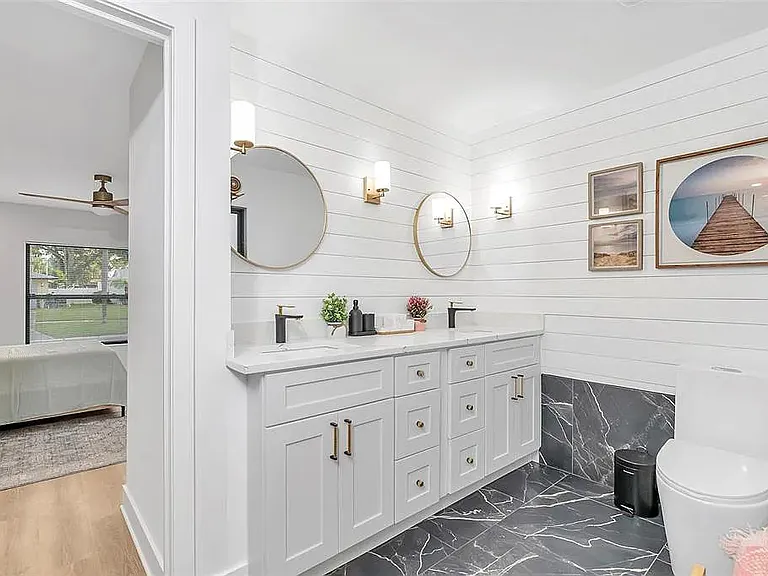 master bathroom connected to bedroom 3 and master bedroom