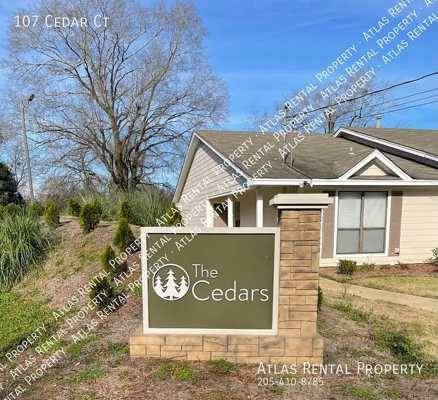 New Listing! 107 Cedar Ct Wetumpka, AL 36092-2129 — Photo 1