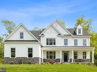 105 Rose Ln, Chalfont, PA 18914