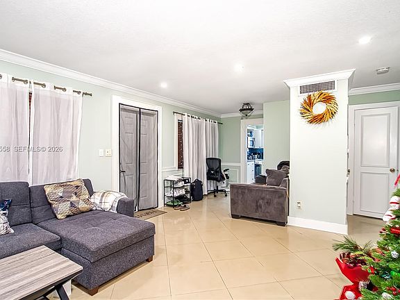 5th image of 1457 Atlantic Shores Blvd #1