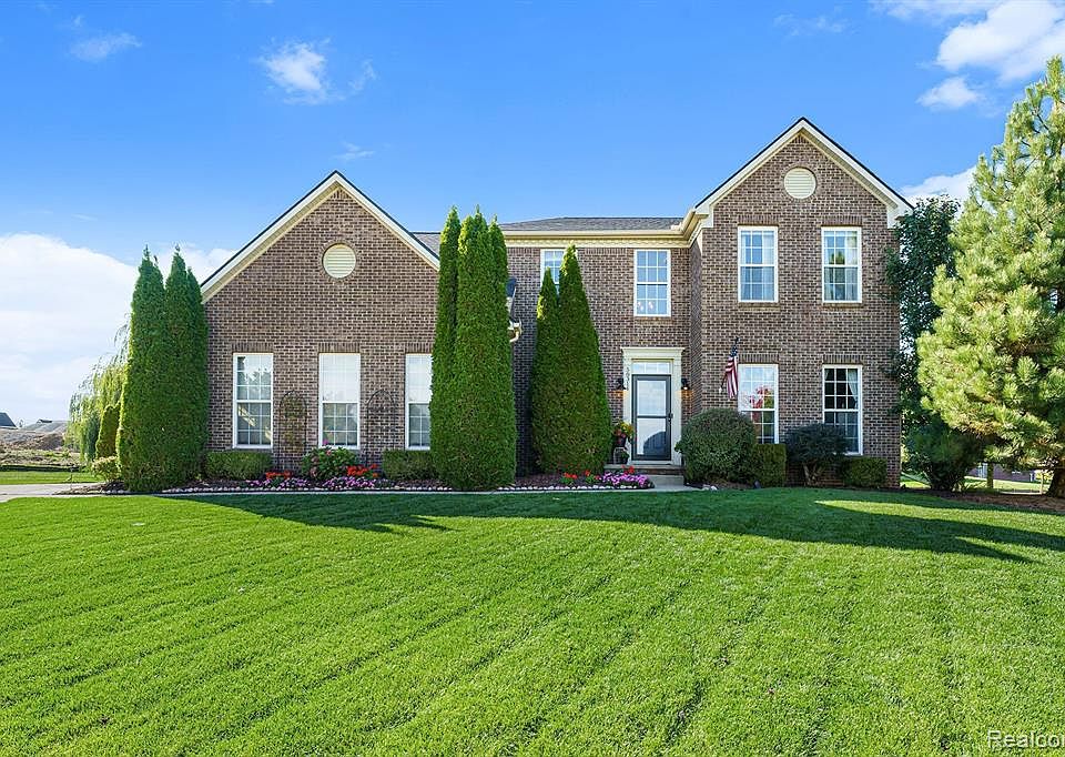 1st image of 58314 McCormick Ct