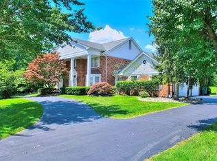 1133 Chatsworth Place Dr, Chesterfield, MO