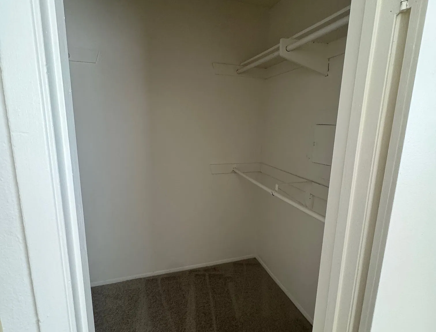 2 bed, 1.5 bath, $2,500 — Photo 3