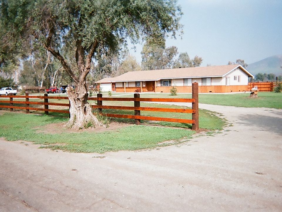 Country Living at its best!