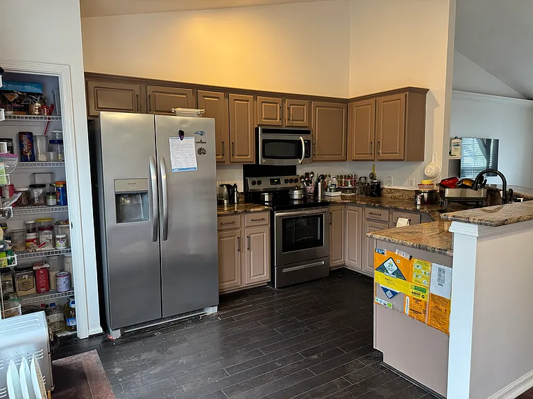 9327 Bellegarde Dr — Photo 49