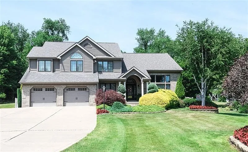 162 Hall Rd photo 1