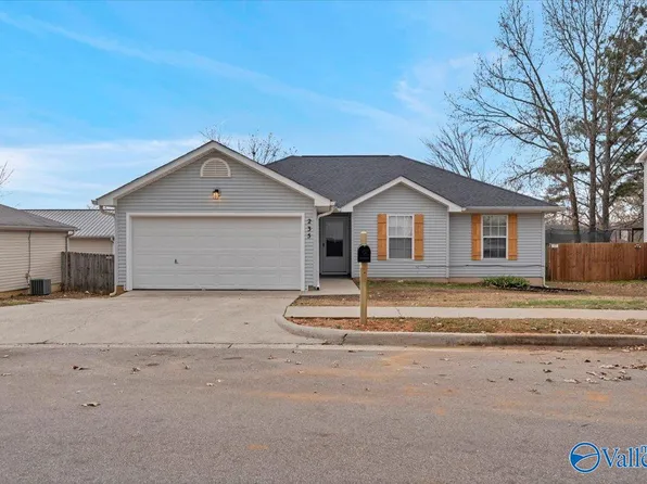 235 Mountain Creek Dr, Madison, AL 35757
