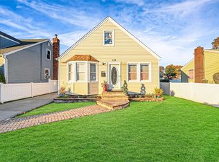 119 Allen St, Hempstead, NY 11550