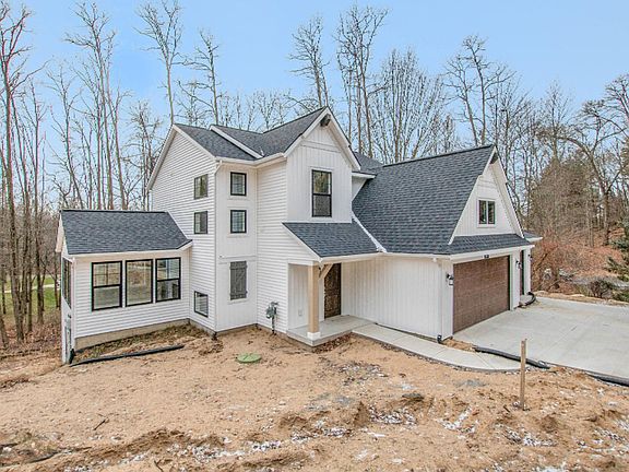 3rd image of 4610 Jane Elizabeth Dr