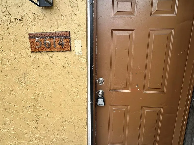 5614 Blueberry Ct — Photo 20