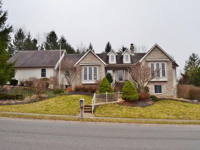 1716 Whispering Pines Ln, Bellefontaine, OH, 43311
