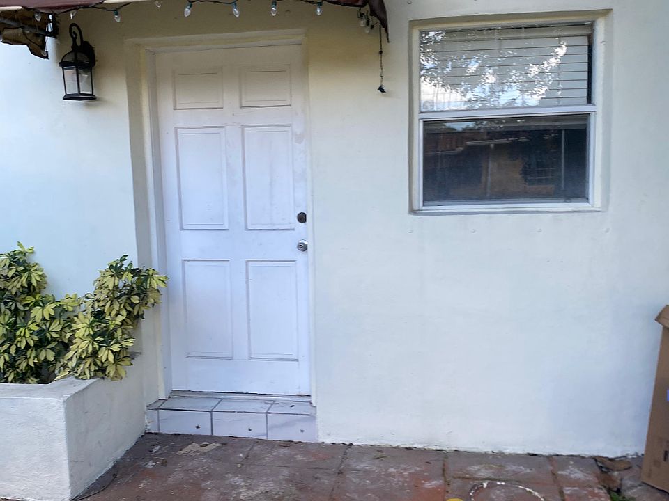 1st image of 1300 Granada Blvd