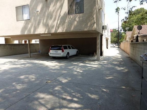 3rd image of 317 San Pascual Ave