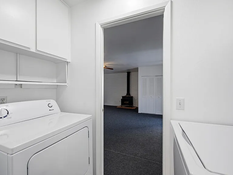 124 E Minton Dr — Photo 16