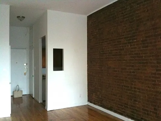 Rented by Citi Habitats | media 21