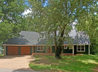 258 River Point Rd, Hollister, MO 65672