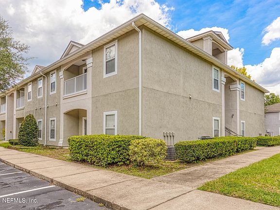 2nd image of 6100 MAGGIES Circle #112