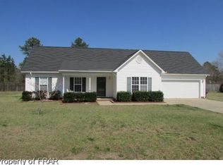 90 Michaelyn Ln, Spring Lake, NC 28390