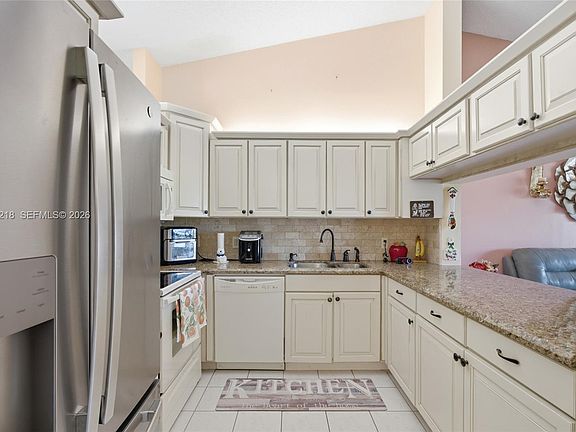 2nd image of 104 Freedom Ct #104