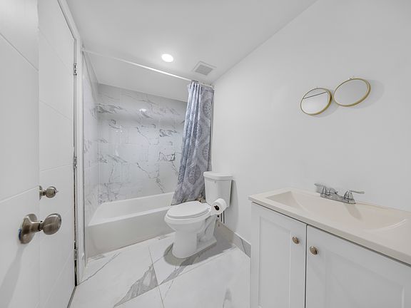 5th image of 14500 NE 6th Ave #101