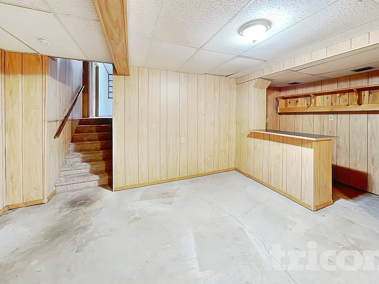 2908 Art Schultz Dr — Photo 16