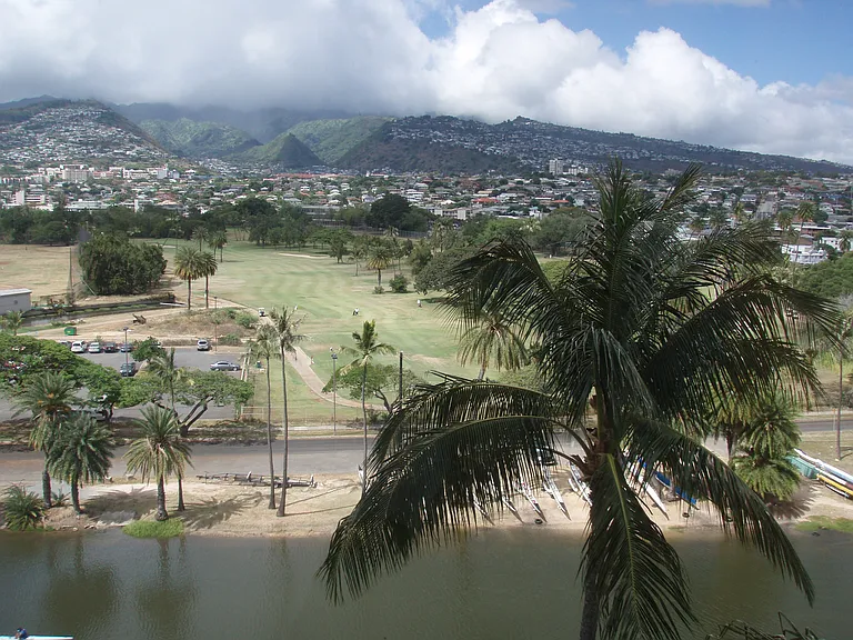2611 Ala Wai Blvd — Photo 1