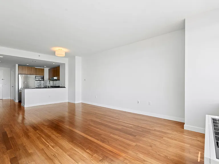 25 Hudson St #805 — Photo 11