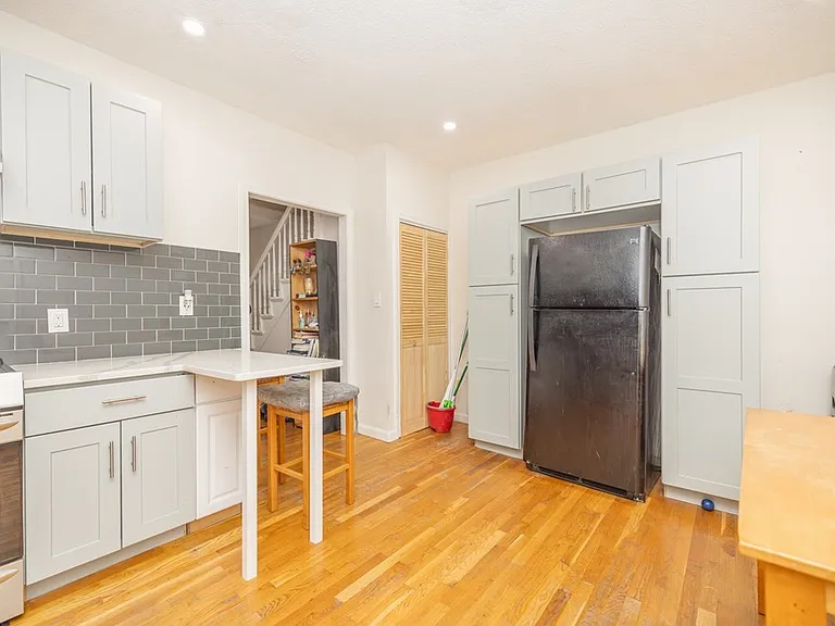 286 Ferry St #286 — Photo 10