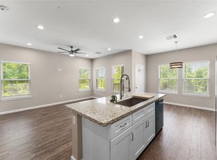 5307 Groveton St #B, Houston, TX 77033