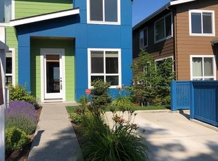 9717 10th Pl Sw, Seattle, WA 98106