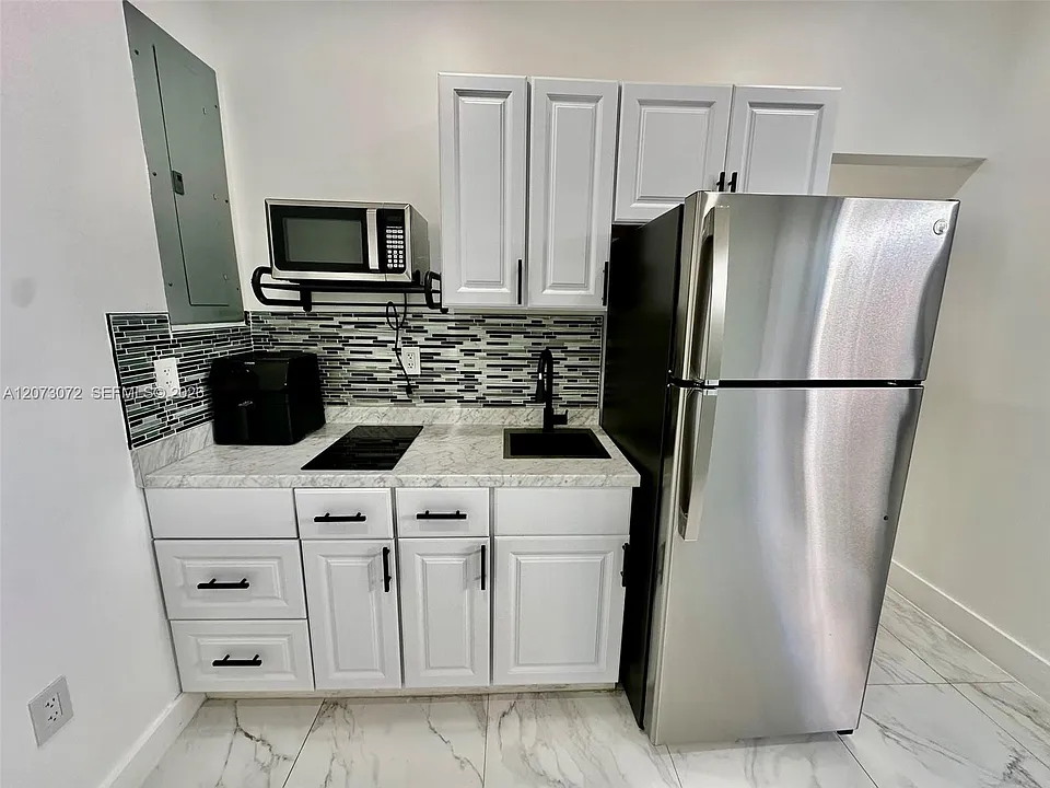 1309 NW 55th Ter #STUDIO