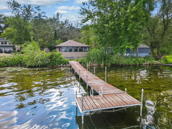 N4228 Sleepy Hollow Rd, Cambridge, WI 53523