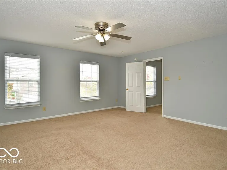 15208 Radiance Dr — Photo 55