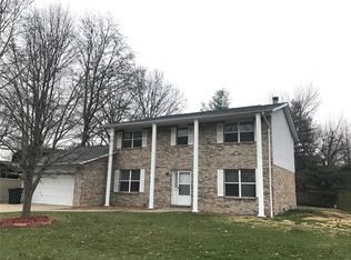 504 Windrift Dr, Belleville, IL 62221