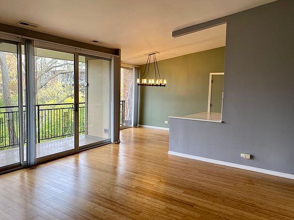 3rd image of 6012 E Lake Dr APT 2A