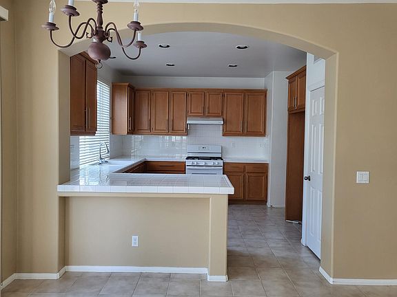 5th image of 17714 Bently Manor Pl