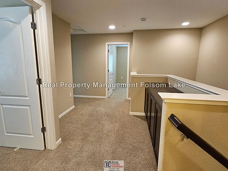 303 Cezanne Ln — Photo 8
