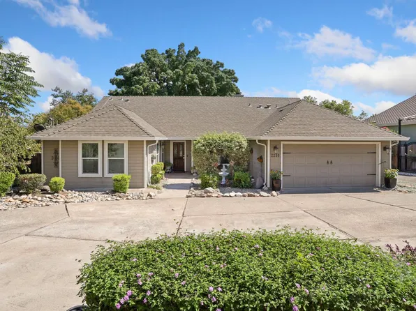 2210 W River Dr, Stockton, CA 95204