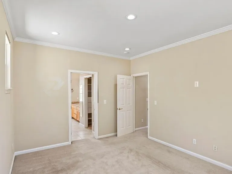 5838 Chambertin Dr — Photo 24