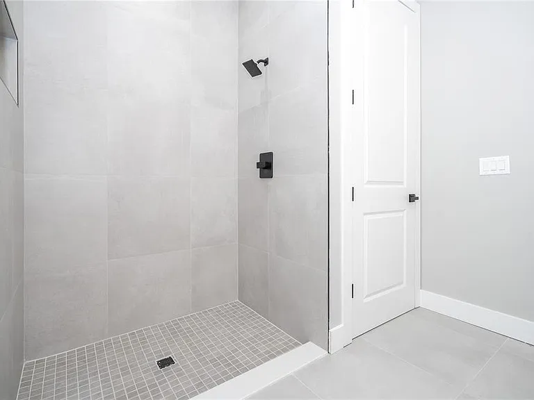 70 McDill Dr — Photo 72